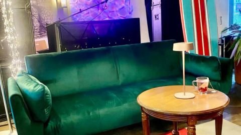 grünes Sofa NB