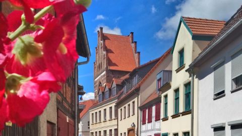Rostocker Tor von der Ringstraße aus