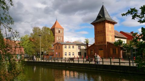 Spritzenhaus und Stadtkirche Teterow