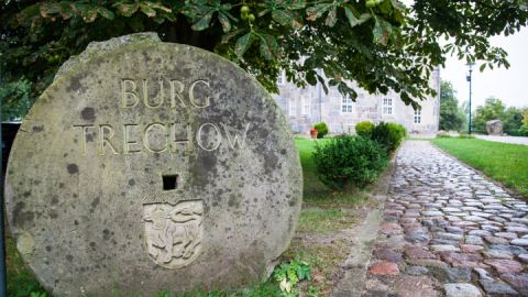 8886Burg Kurzen Trechow