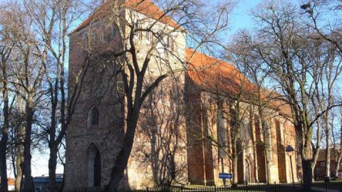kirche_in_laage