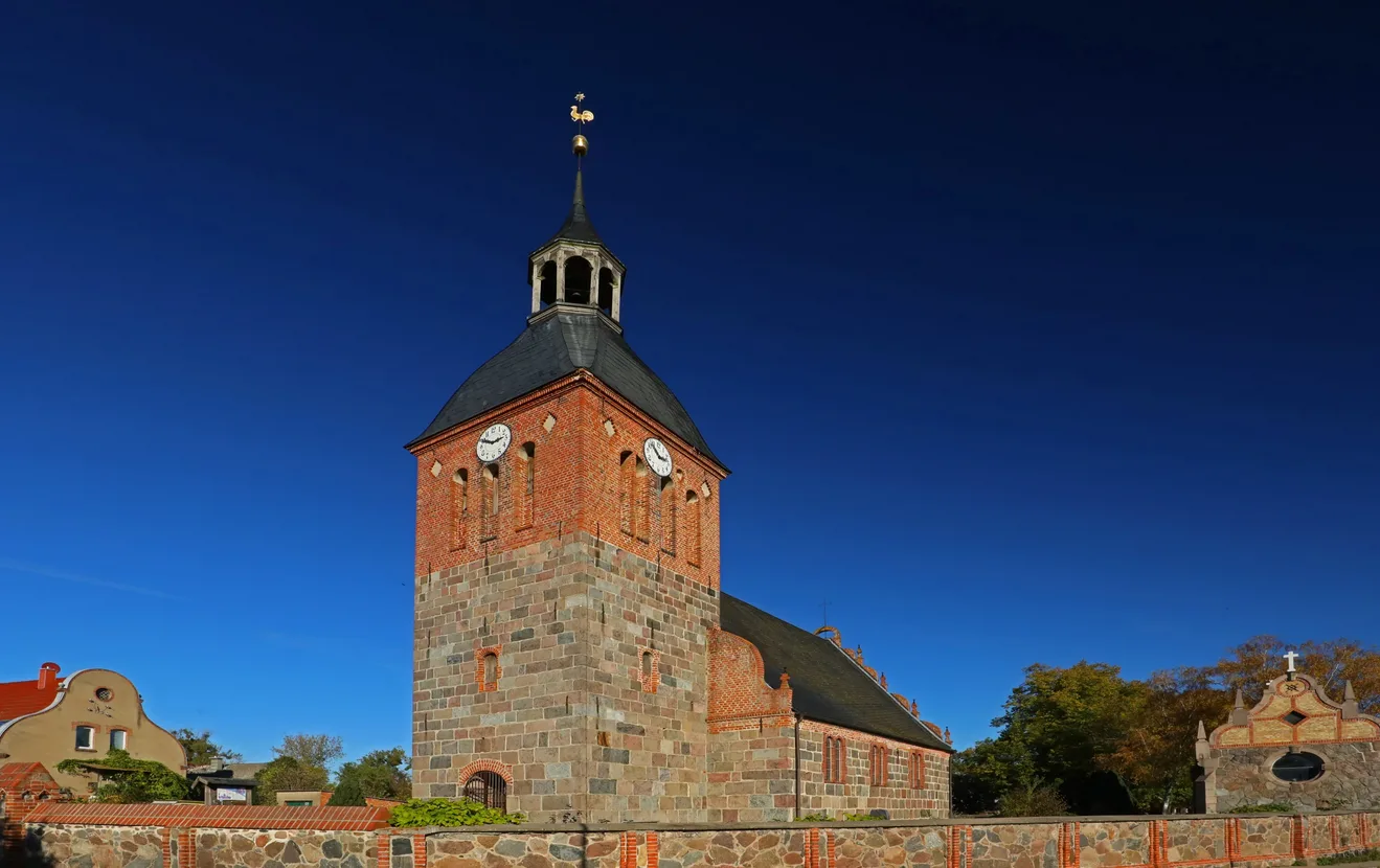 Dorfkirche Bristow Gohlke
